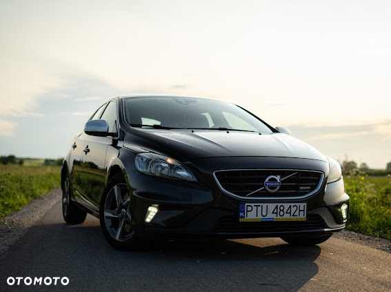 Volvo V40 D4 Drive-E R-Design Momentum - 9