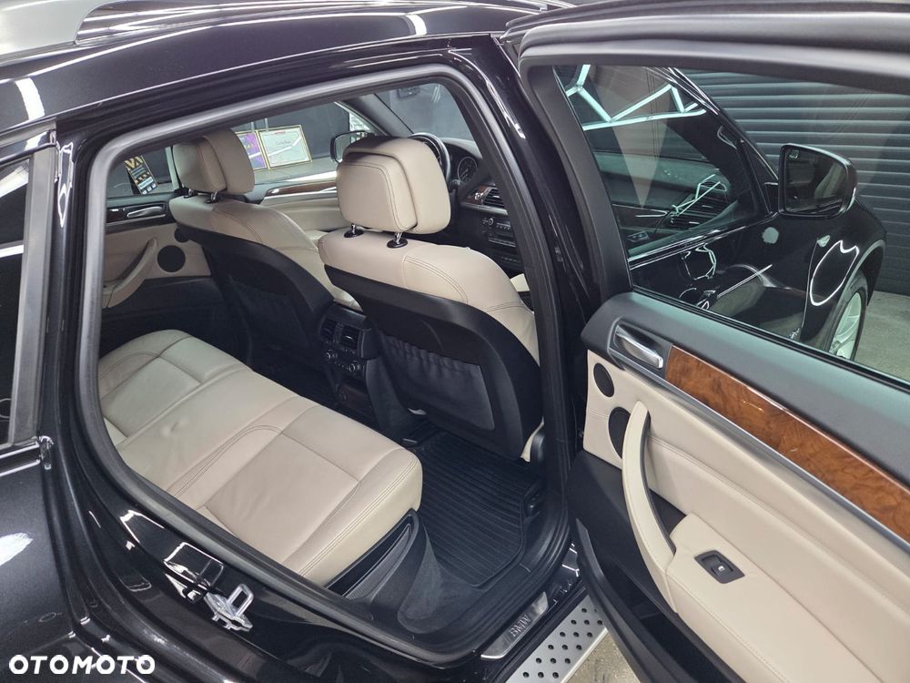 BMW X6 - 13
