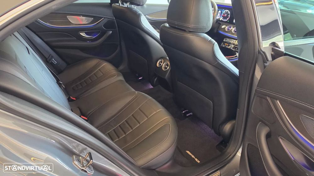 Mercedes-Benz CLS 300 d AMG Line - 50