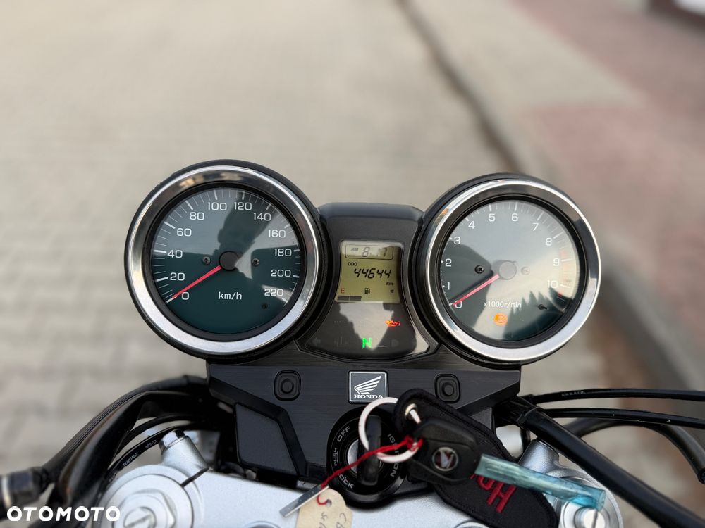 Honda CB - 28