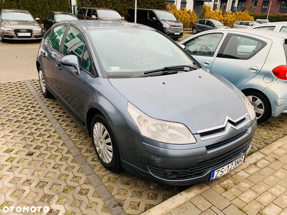 Citroën C4 1.6 16V Confort - 3