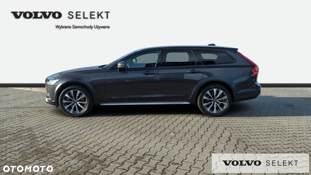 Volvo V90 Cross Country - 3