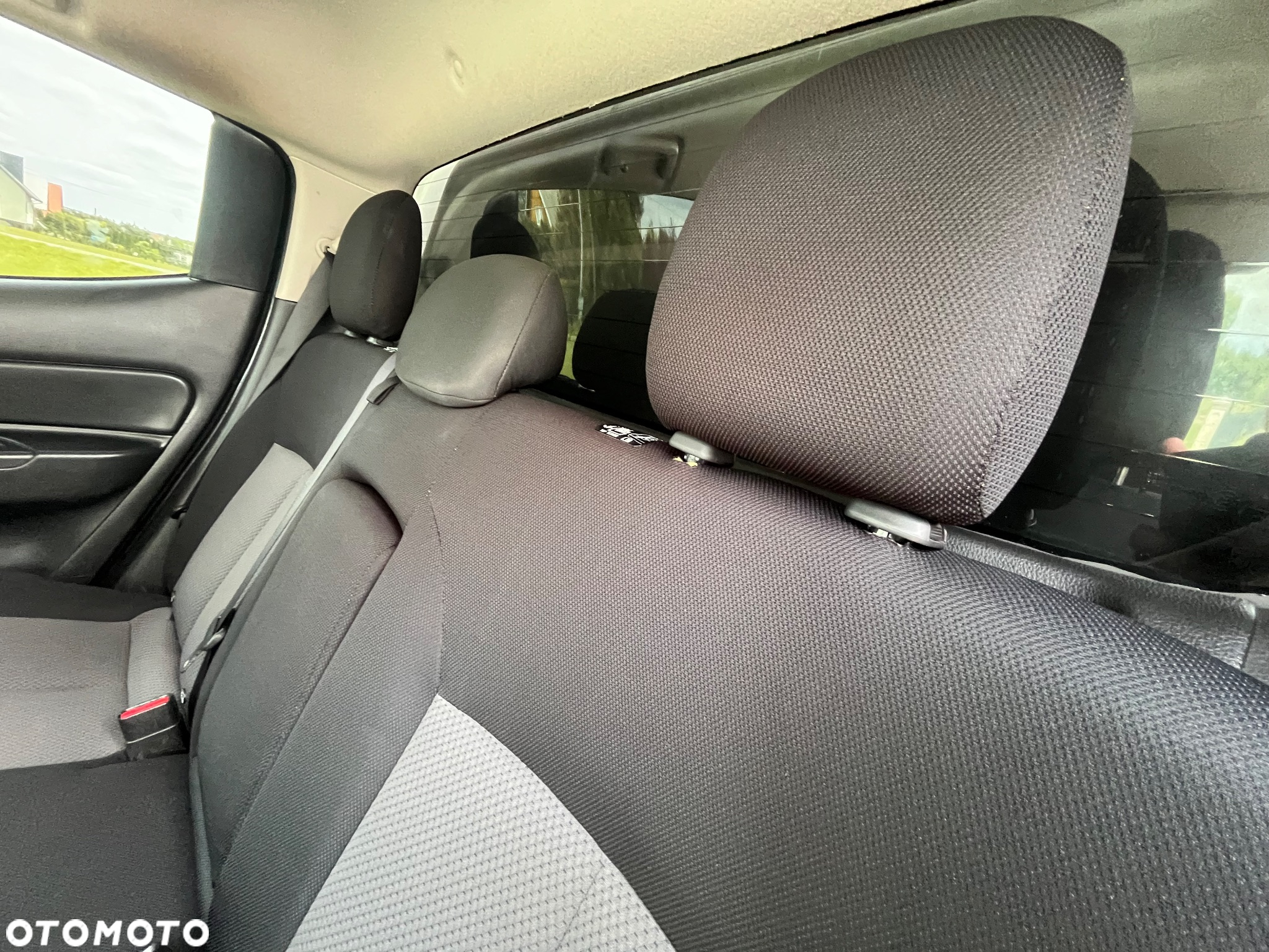 Mitsubishi L200 - 25