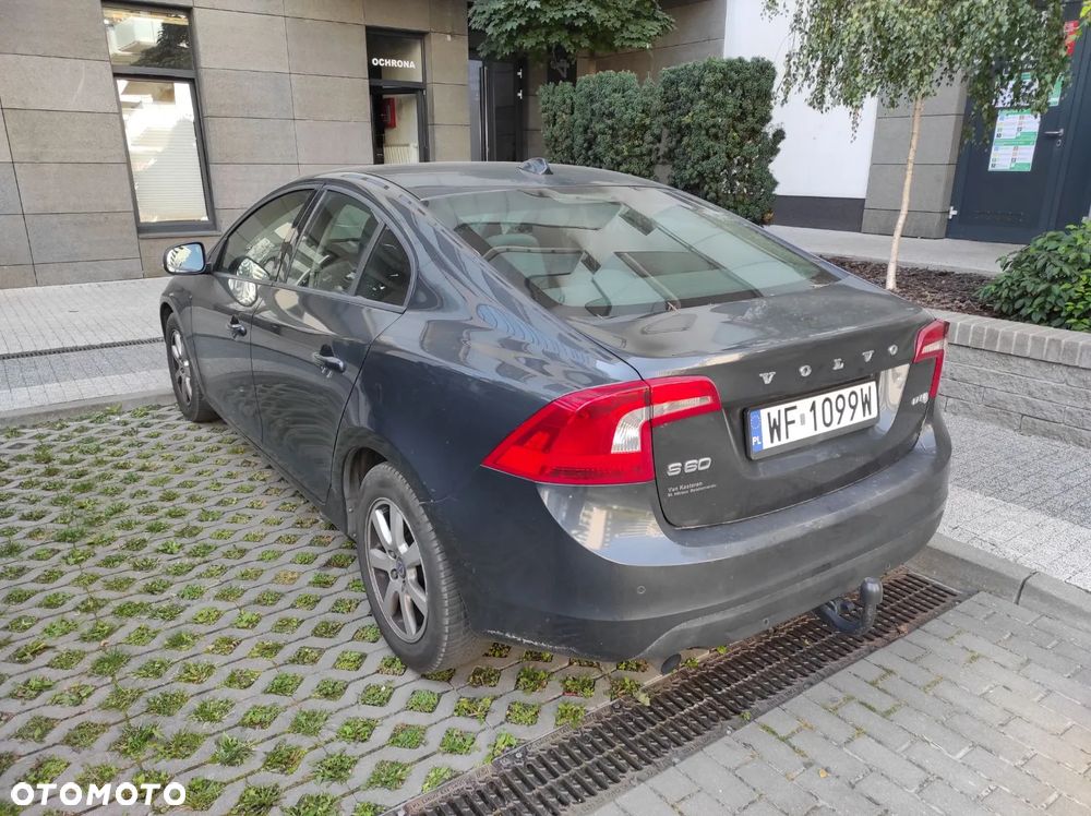 Volvo S60 D2 Summum - 1