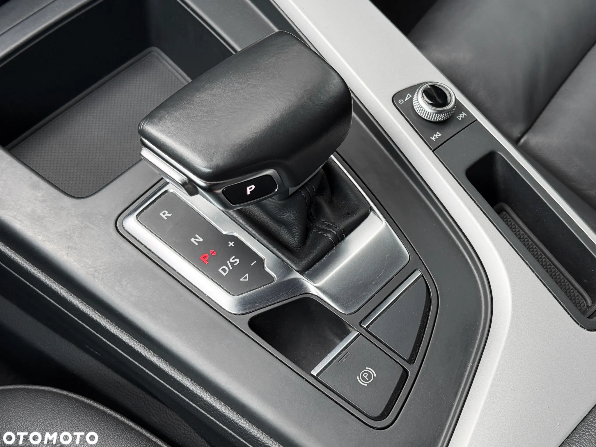 Audi A4 Avant 40 TDI S tronic - 23
