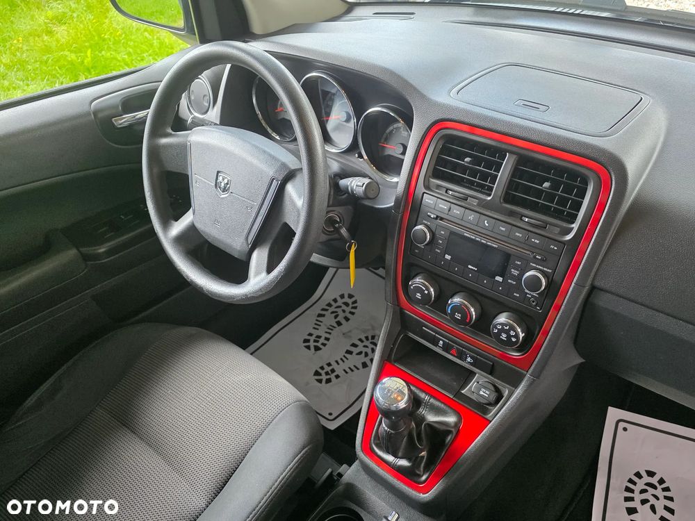 Dodge Caliber - 23