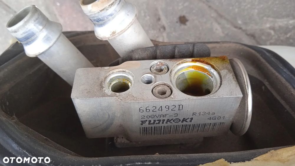 Nagrzewnica obudowa Opel Corsa C - 2