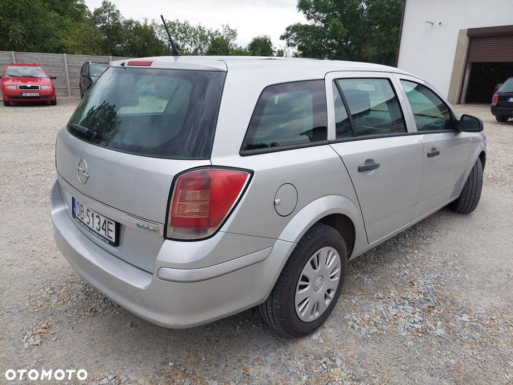 Opel Astra 1.7 CDTI - 4