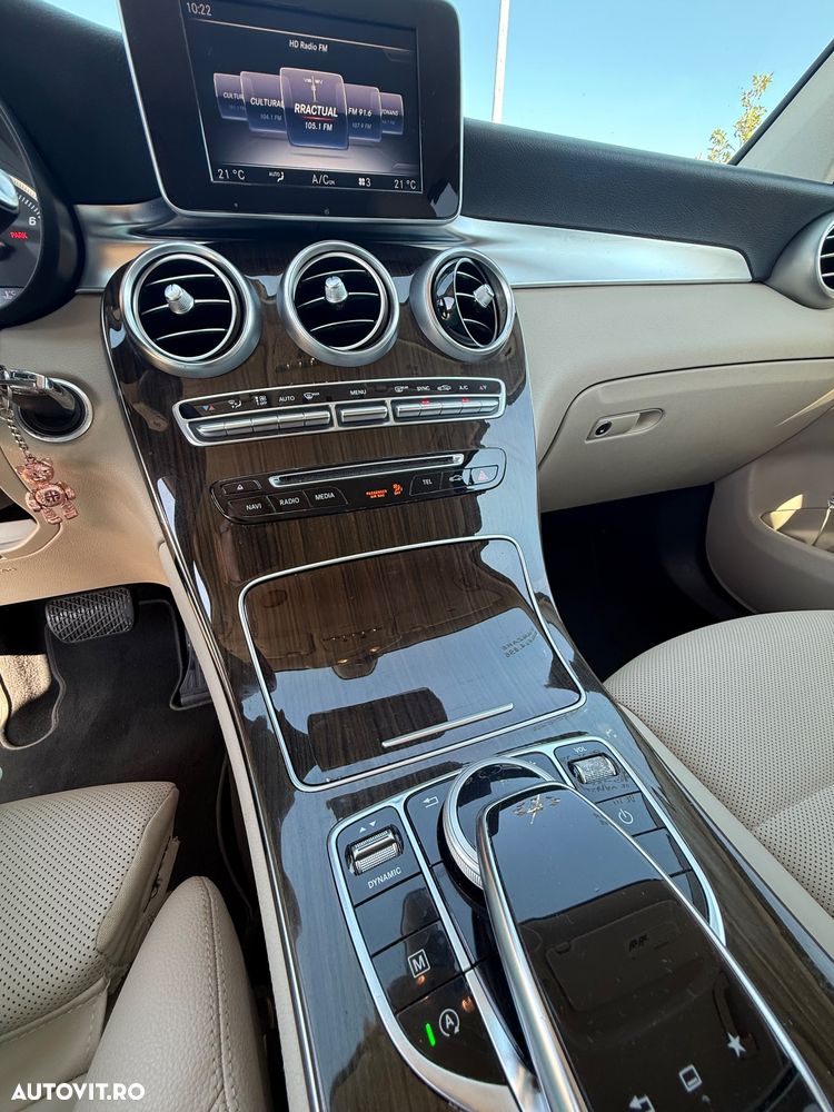 Mercedes-Benz GLC - 12