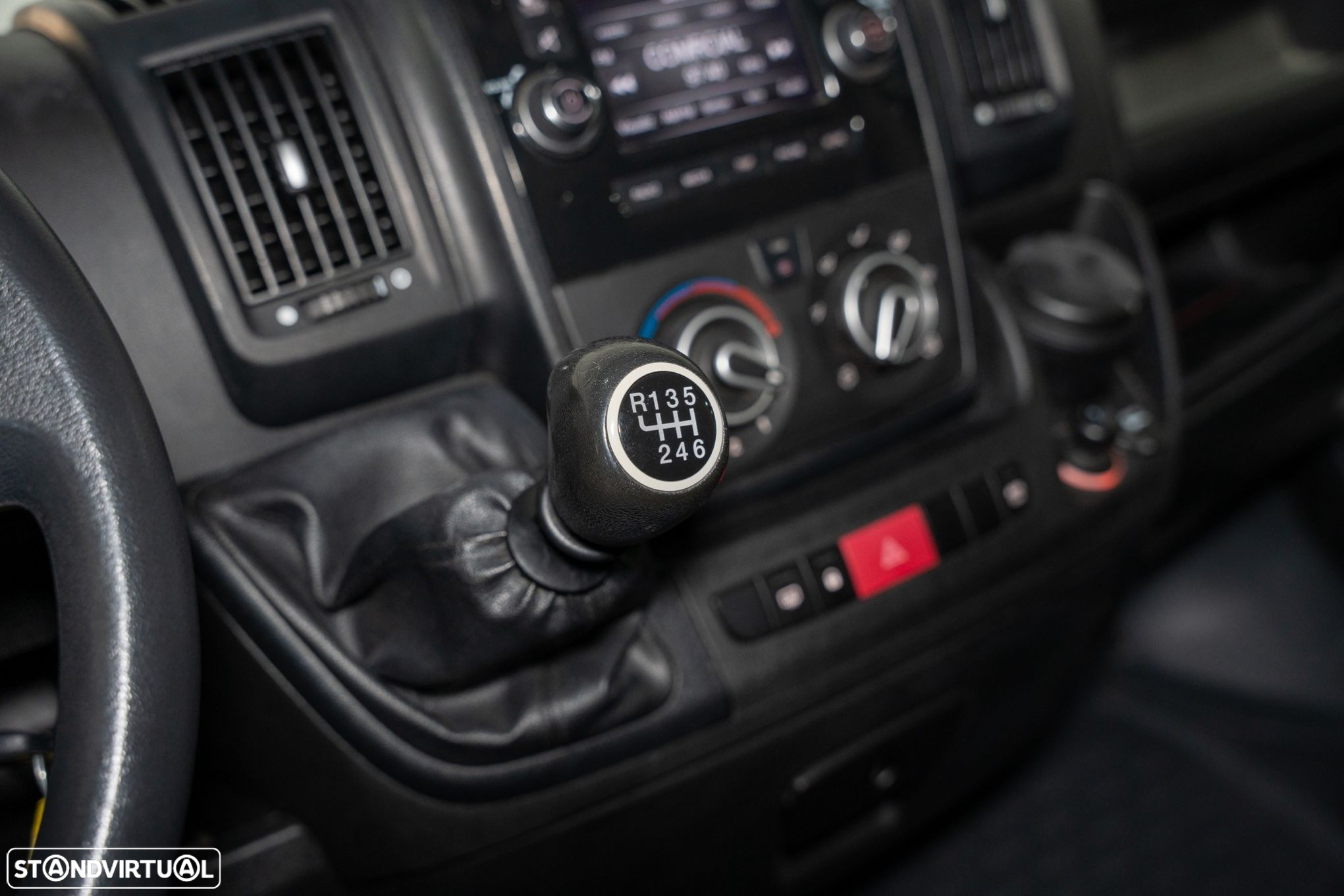 Citroën Jumper 2.2 BlueHDi 35 L2 CD - 20