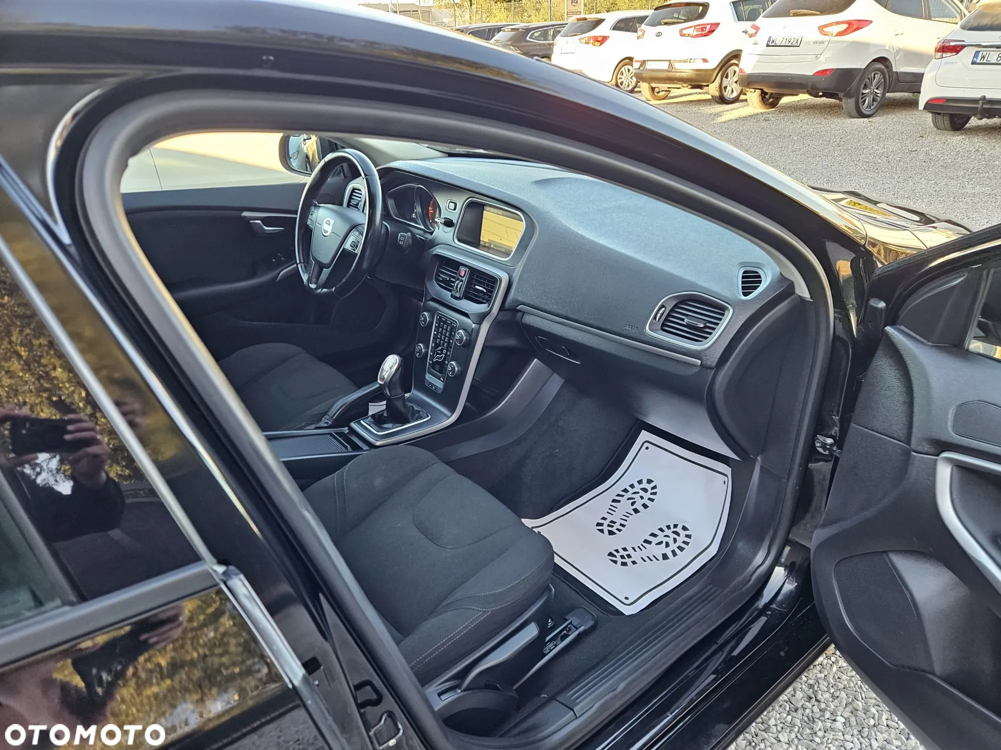 Volvo V40 D3 Momentum - 24