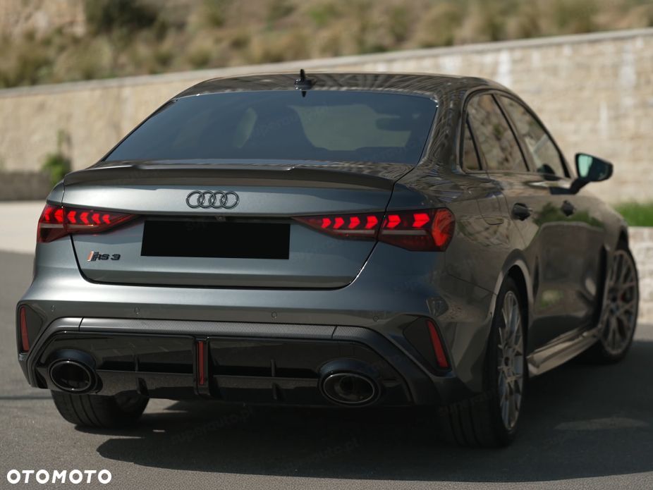 Audi RS3 Limousine TFSI Quattro S tronic - 3
