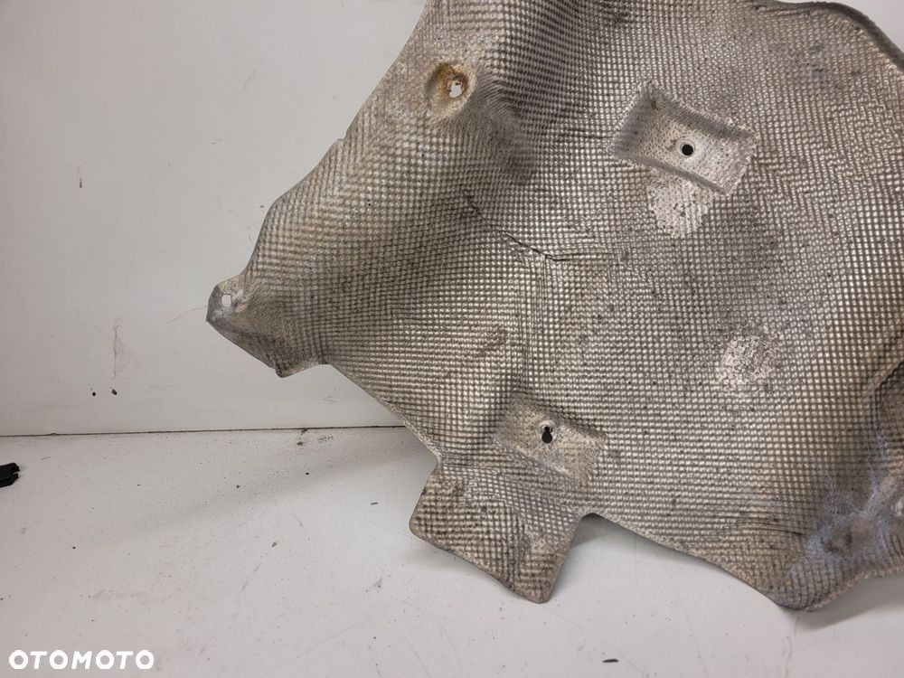 OSŁONA TERMICZNA PODŁOGI AUDI A8 D3 4E0825711D - 2