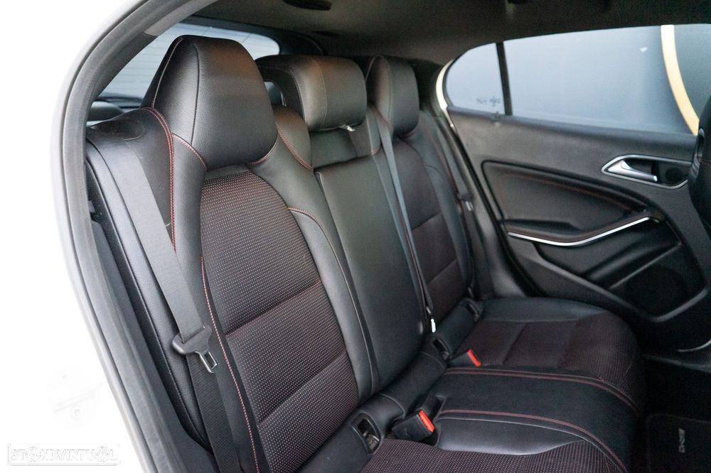 Mercedes-Benz GLA 220 d AMG Line - 8
