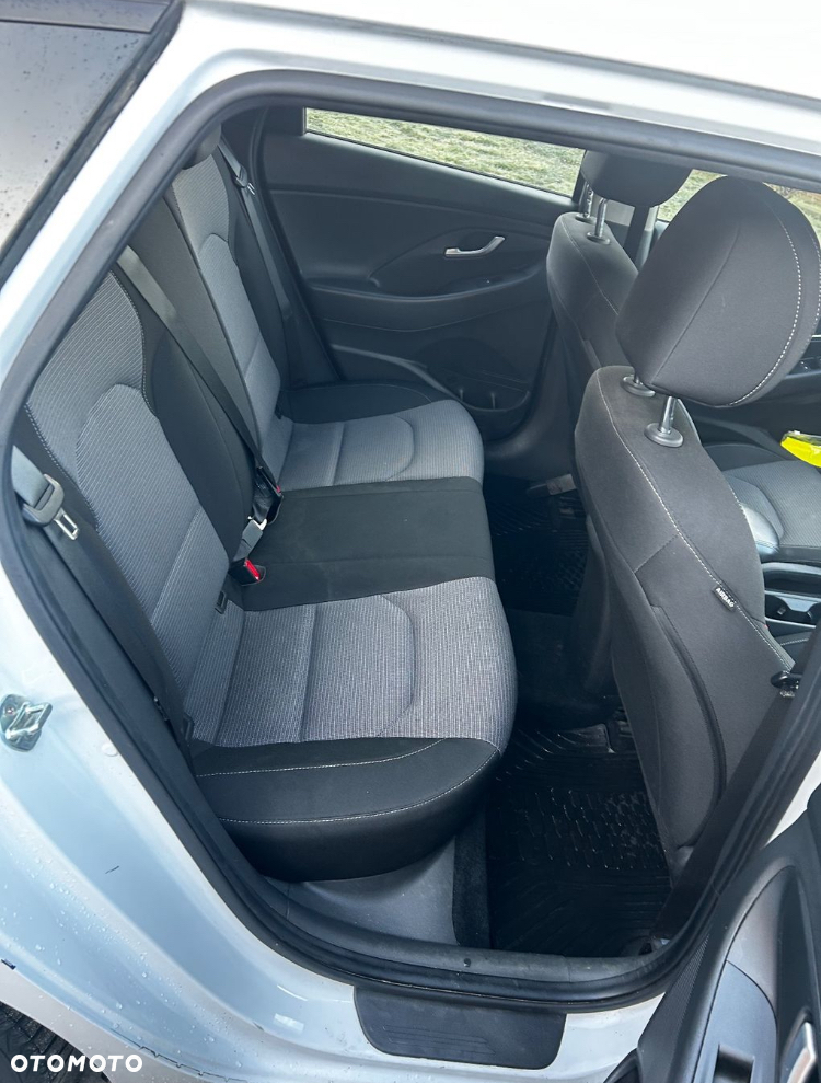 Hyundai i30 1.6 D Comfort - 21