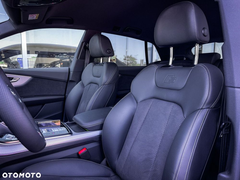 Audi Q8 - 23