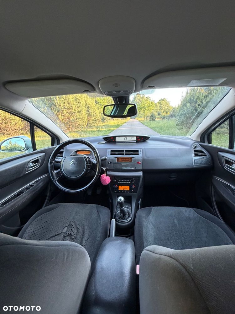 Citroën C4 2.0 16V Exclusive - 15