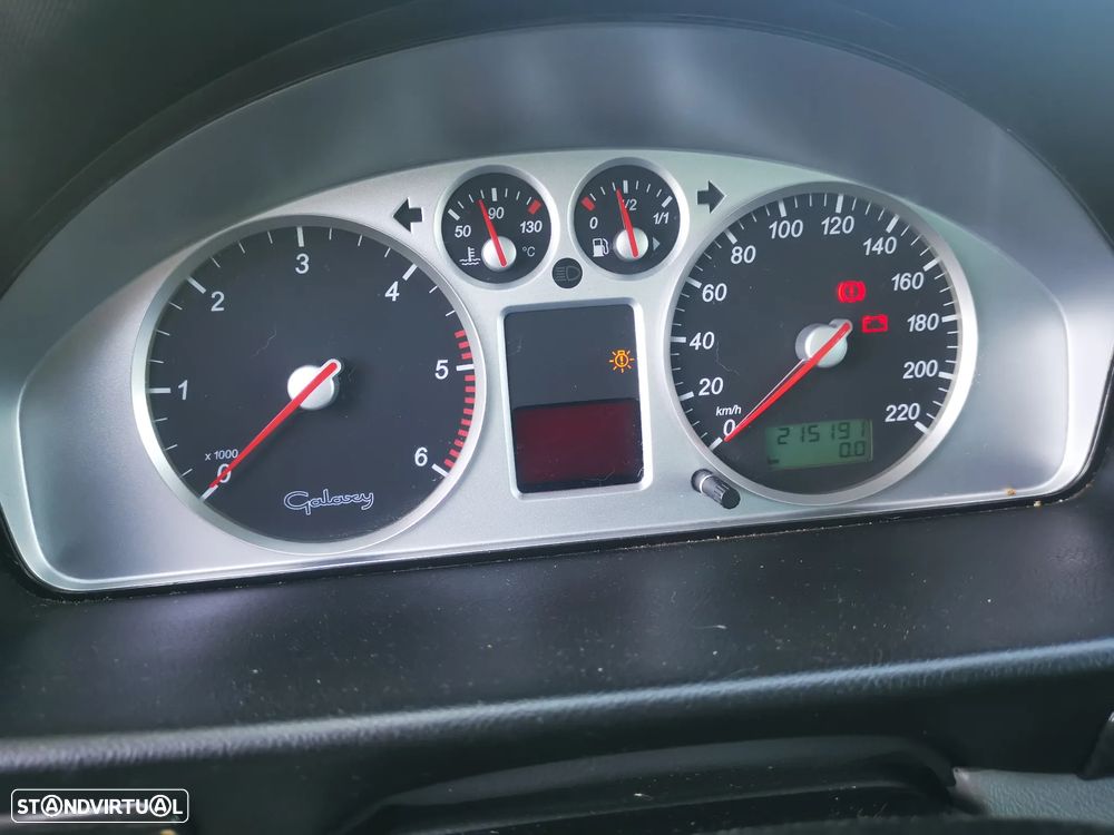 Ford Galaxy 1.9 TDi Ghia - 5