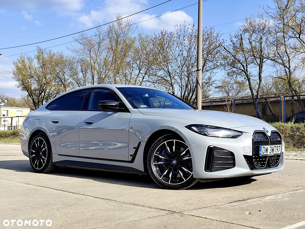 BMW i4 - 4