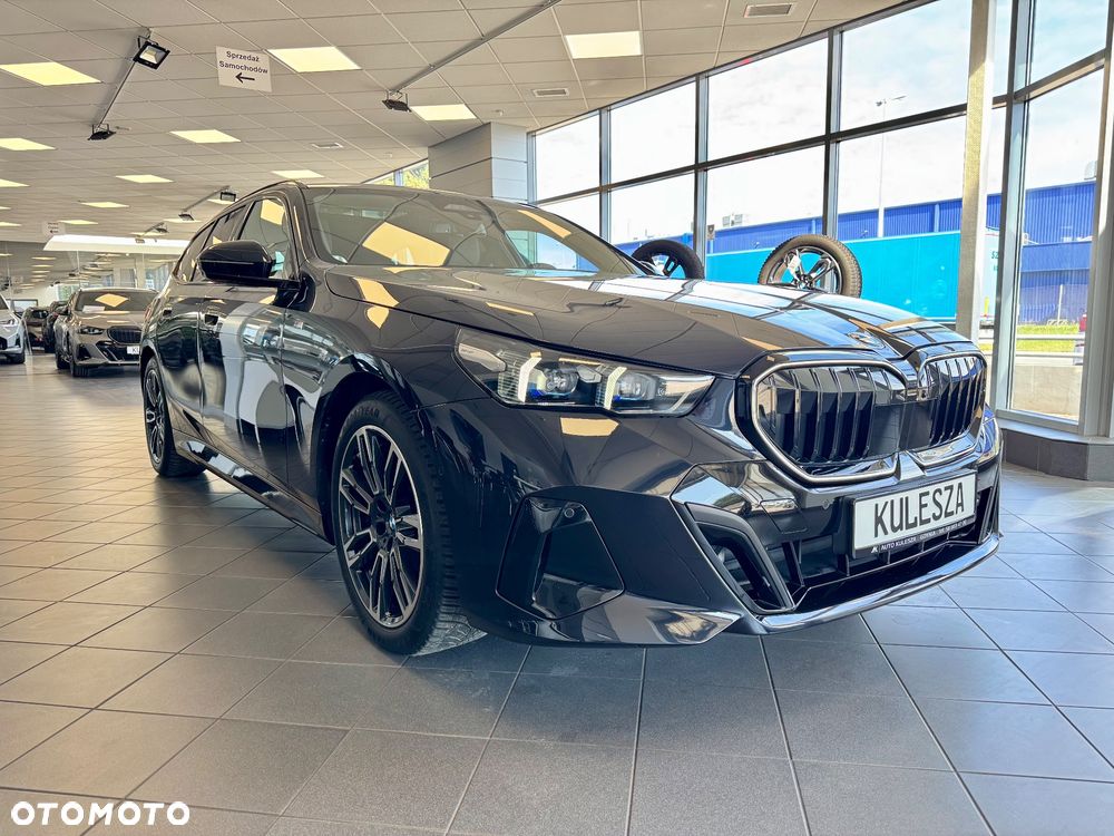 BMW Seria 5 520d xDrive - 4