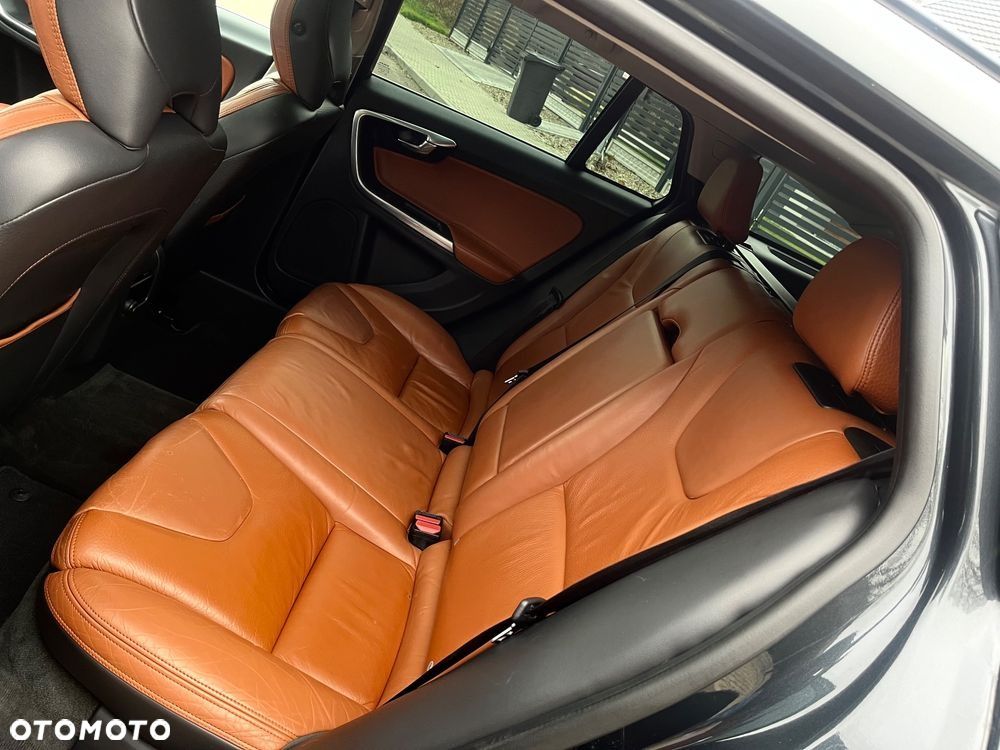 Volvo V60 - 16