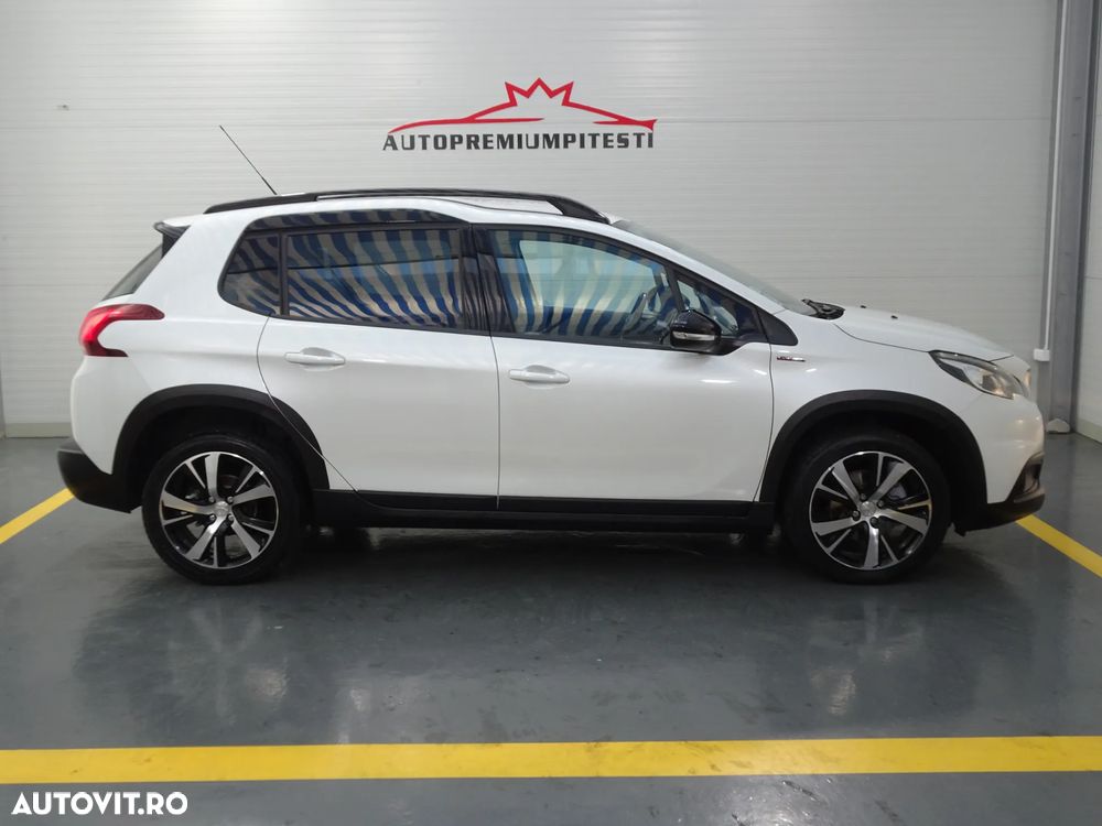 Peugeot 2008 1.2 L PureTech STT GT Line - 18