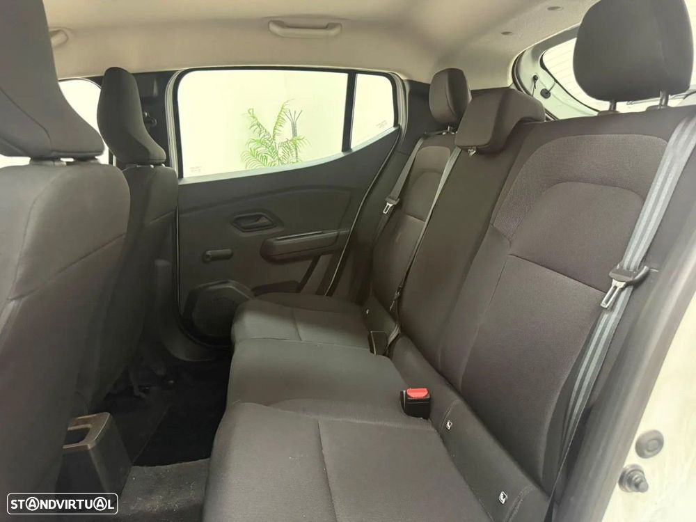 Dacia Sandero 1.0 SCe Essential - 11