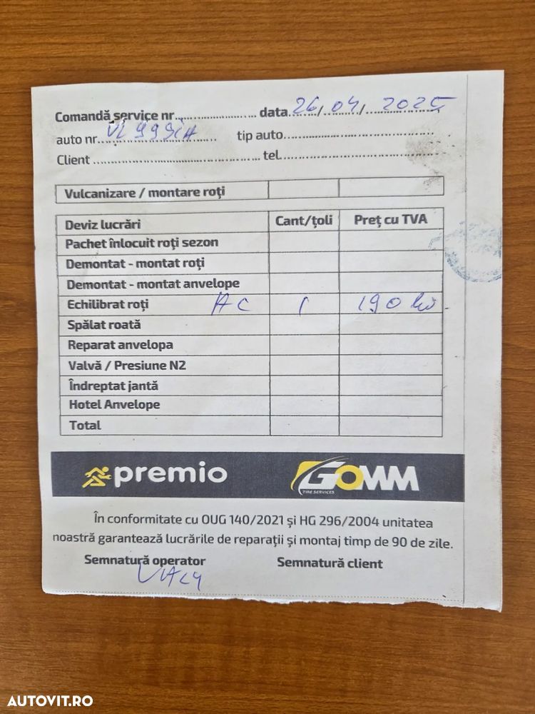 Volkswagen Touran 1.6 TDI DPF BlueMotion Technology Comfortline - 28