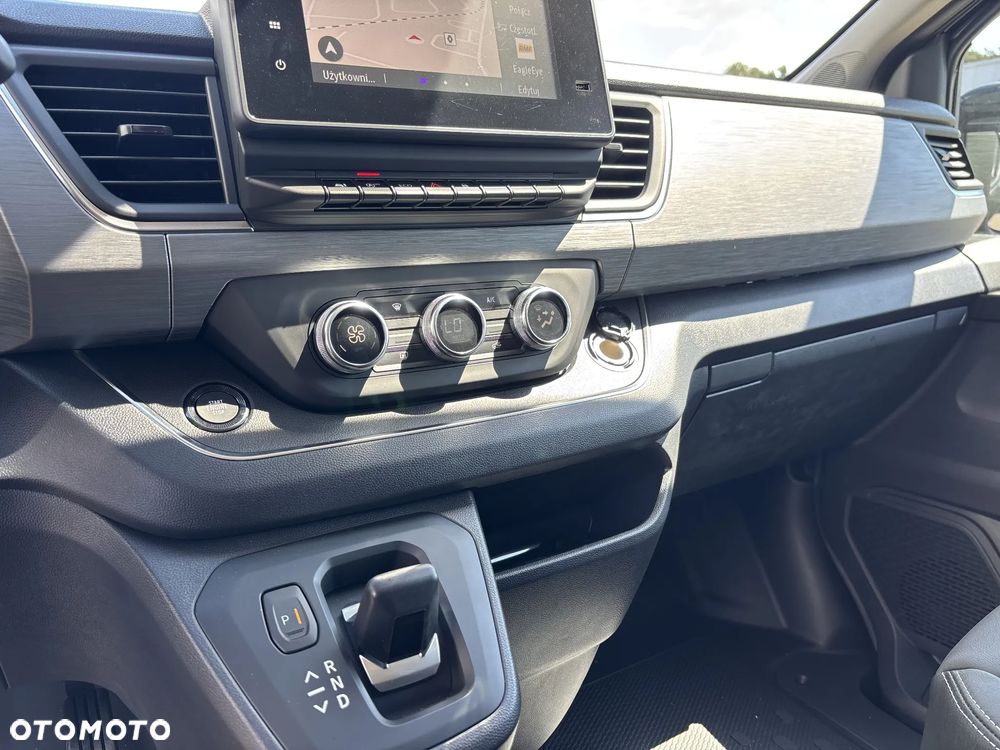 Renault Trafic - 15