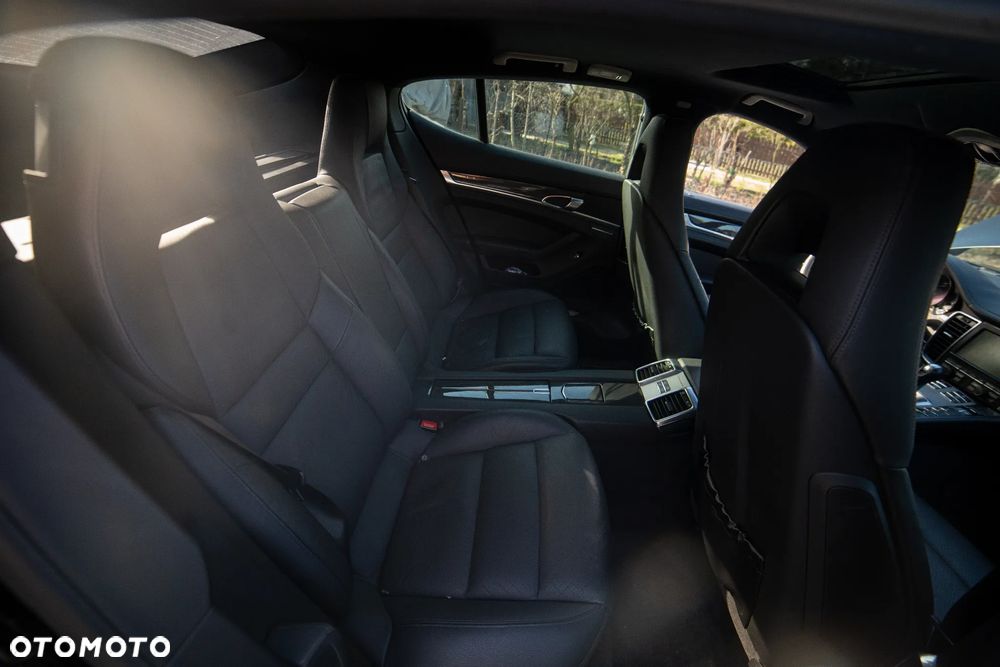 Porsche Panamera 4S PDK - 6