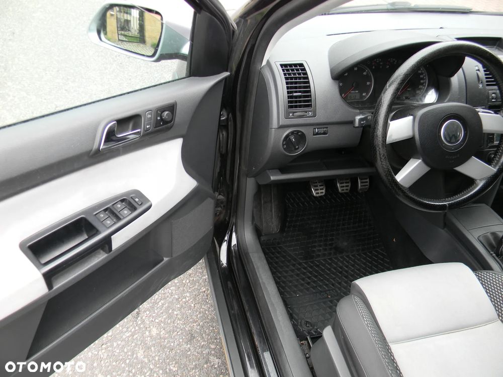 Volkswagen Polo Cross - 14