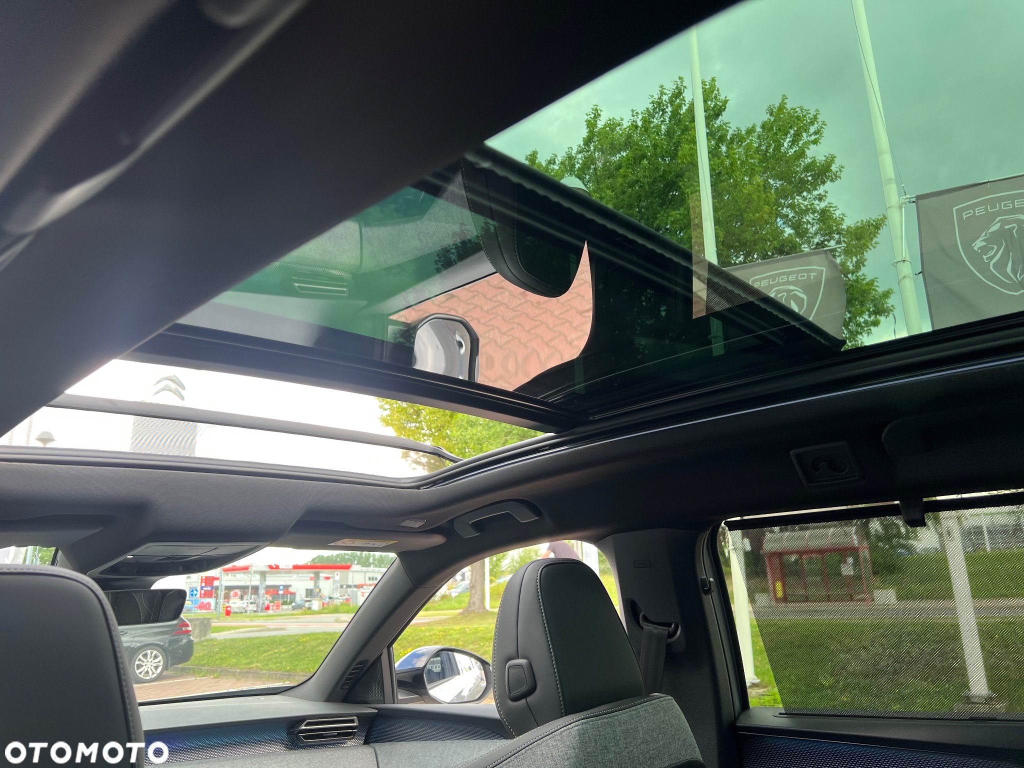 Peugeot 5008 1.2 PureTech mHEV GT S&S e-DCS6 - 34