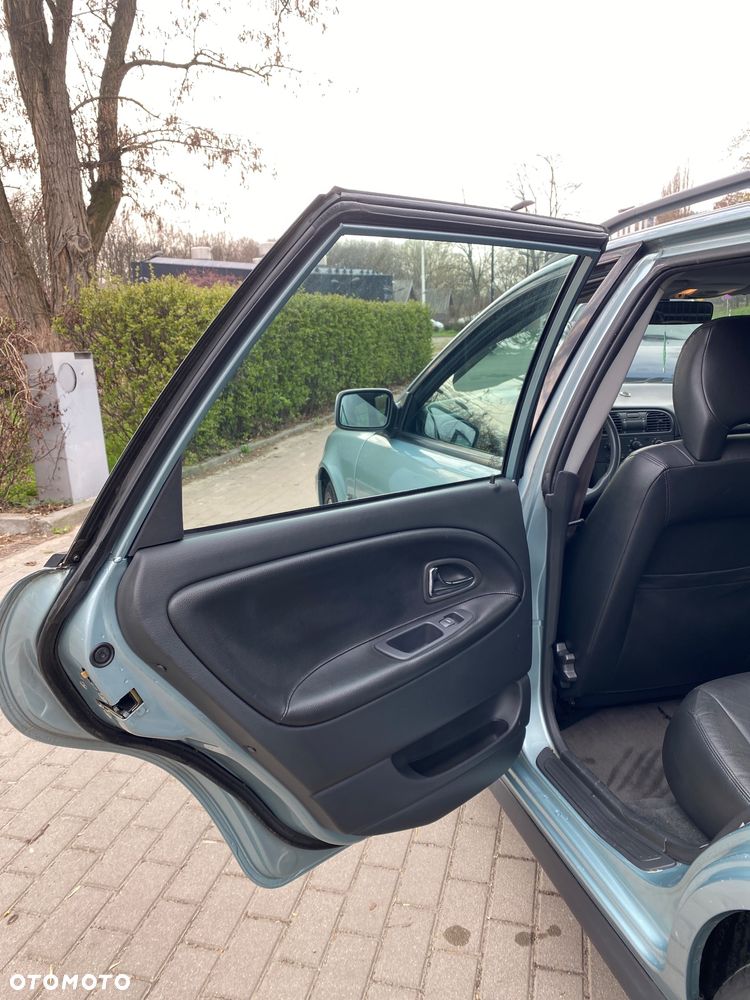 Volvo V40 1.9D - 15