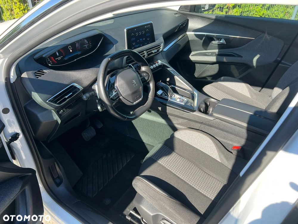 Peugeot 3008 - 13