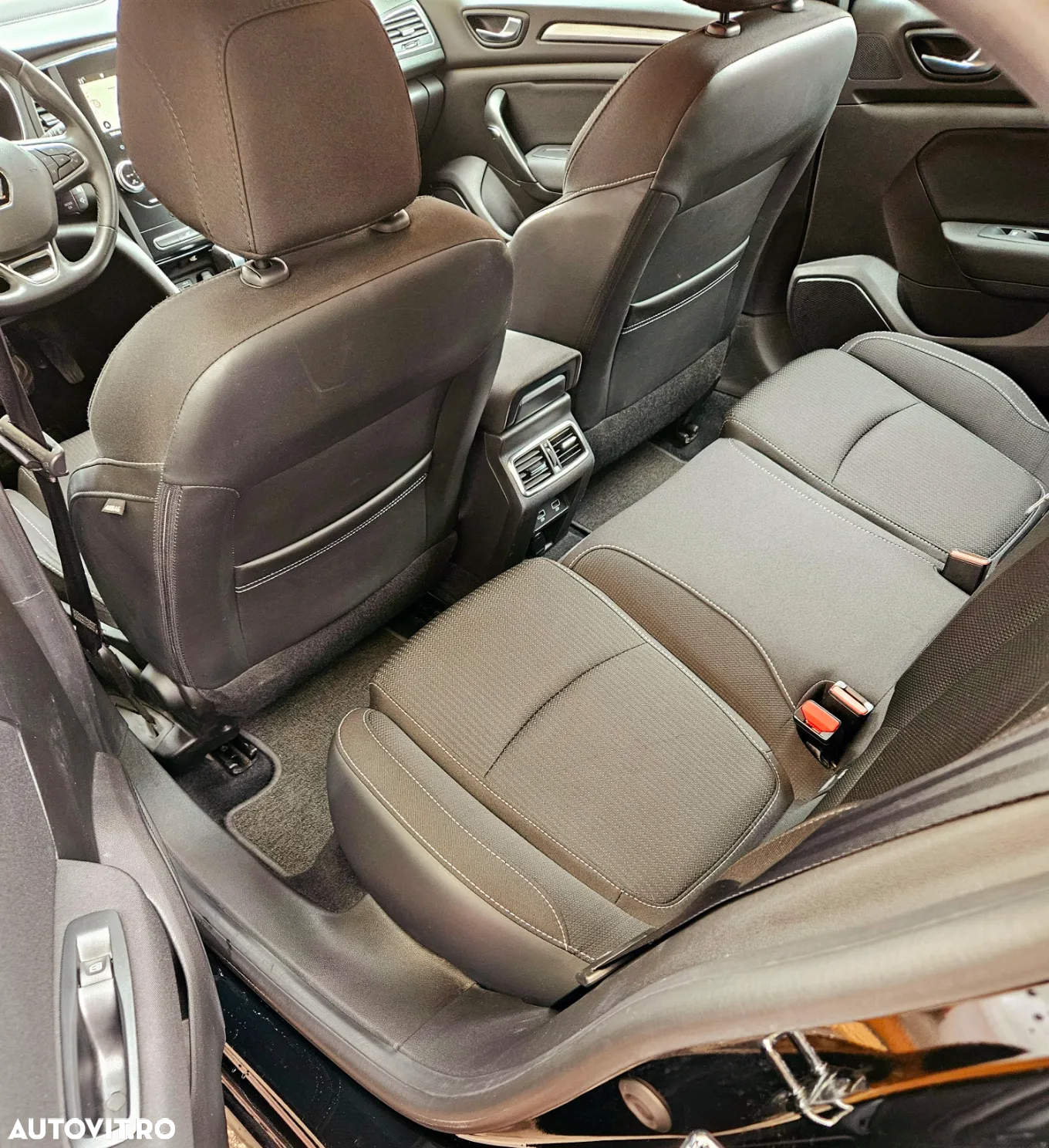 Renault Megane BLUE dCi 115 EDC BUSINESS EDITION - 13