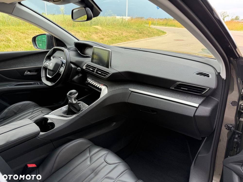 Peugeot 3008 BlueHDi 150 Stop & Start Allure - 28