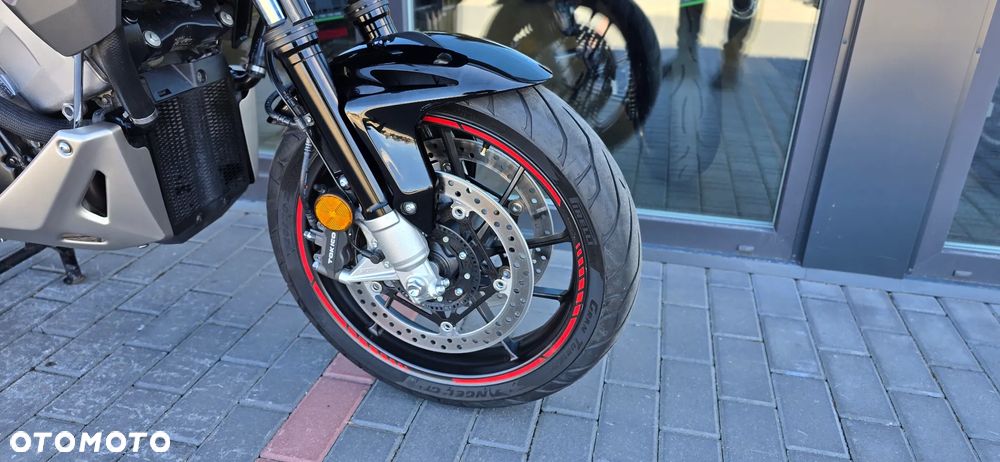 Honda VFR - 7