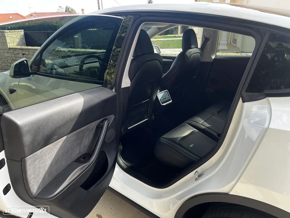 Tesla Model Y Long Range Tração Integral - 15