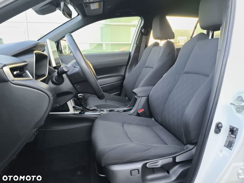 Toyota Corolla Cross - 15