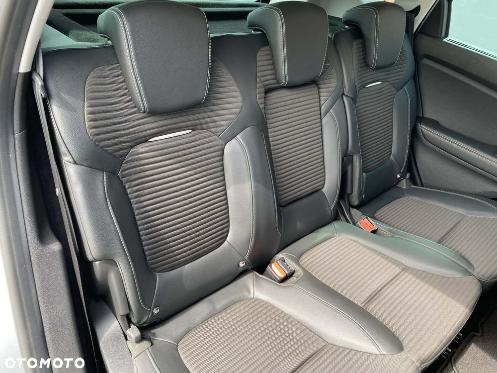 Renault Scenic TCe 140 GPF EDC LIMITED - 14