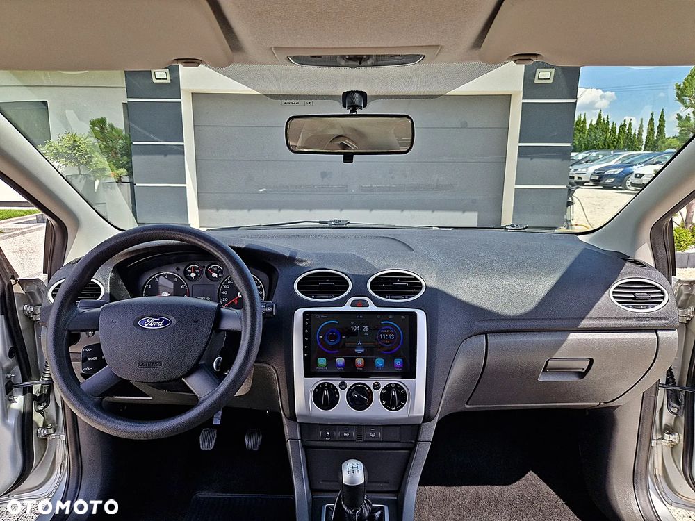 Ford Focus 1.6 16V Ambiente - 3
