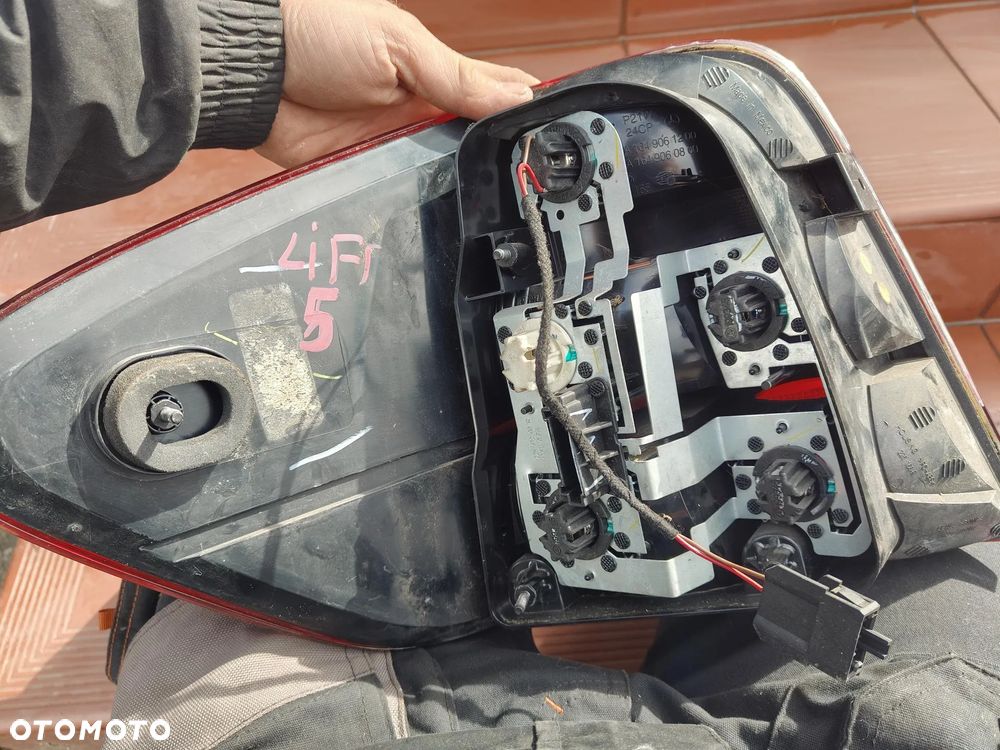 MERCEDES ML W164 LIft 08-11 Lampa Tylna Lewa Prawa Tył - 27