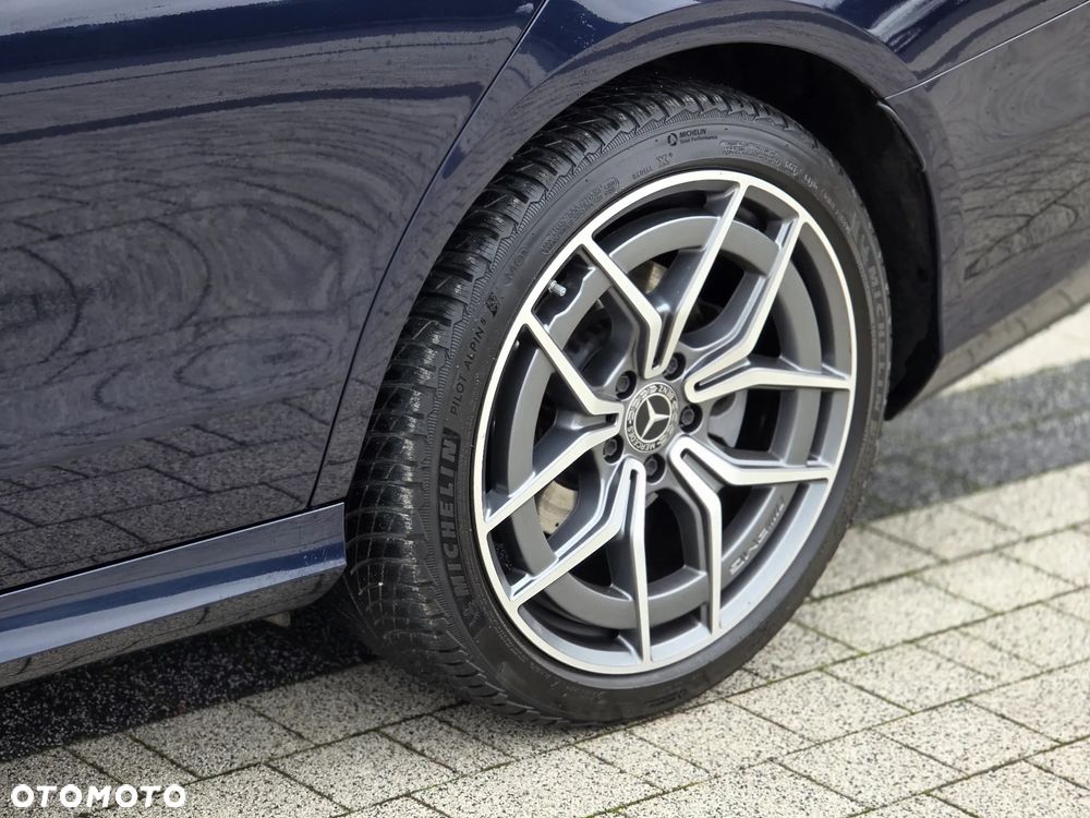 Mercedes-Benz Klasa E 220 d 4-Matic Avantgarde - 30