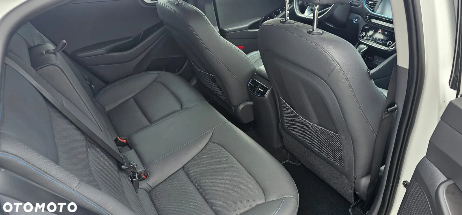 Hyundai IONIQ hybrid Platinum - 23