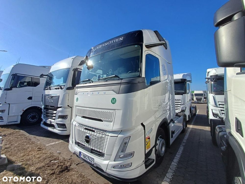 Volvo FH 460 XL i-Save I-ParkCool SideSkirts Mirror Cam - 2