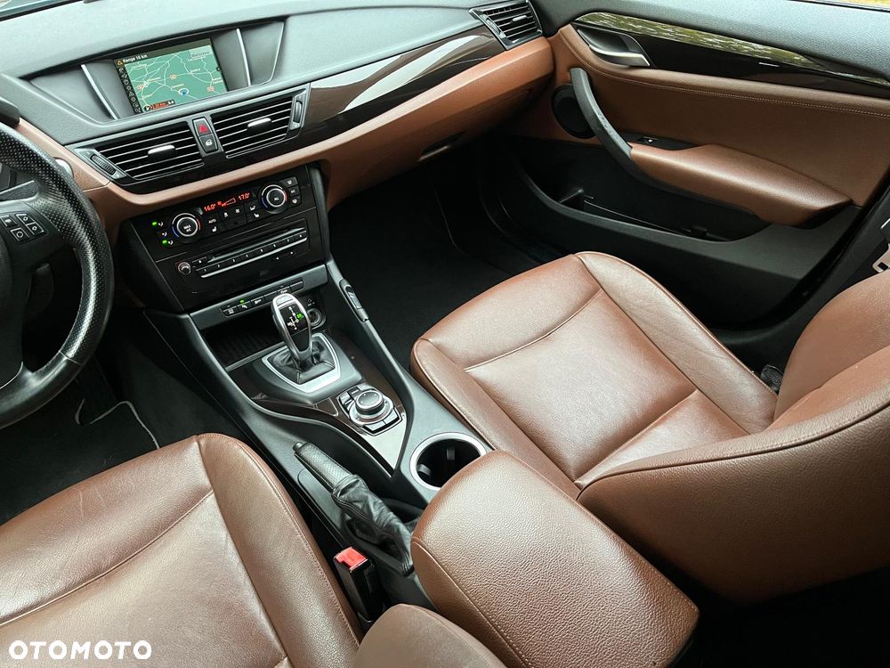 BMW X1 - 24