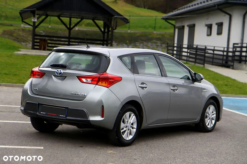 Toyota Auris 1.8 VVT-i Hybrid Automatik Comfort - 2