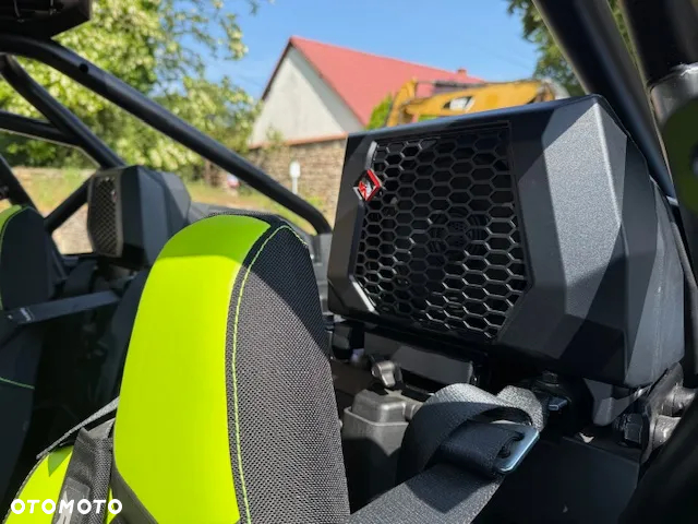 Polaris RZR - 11