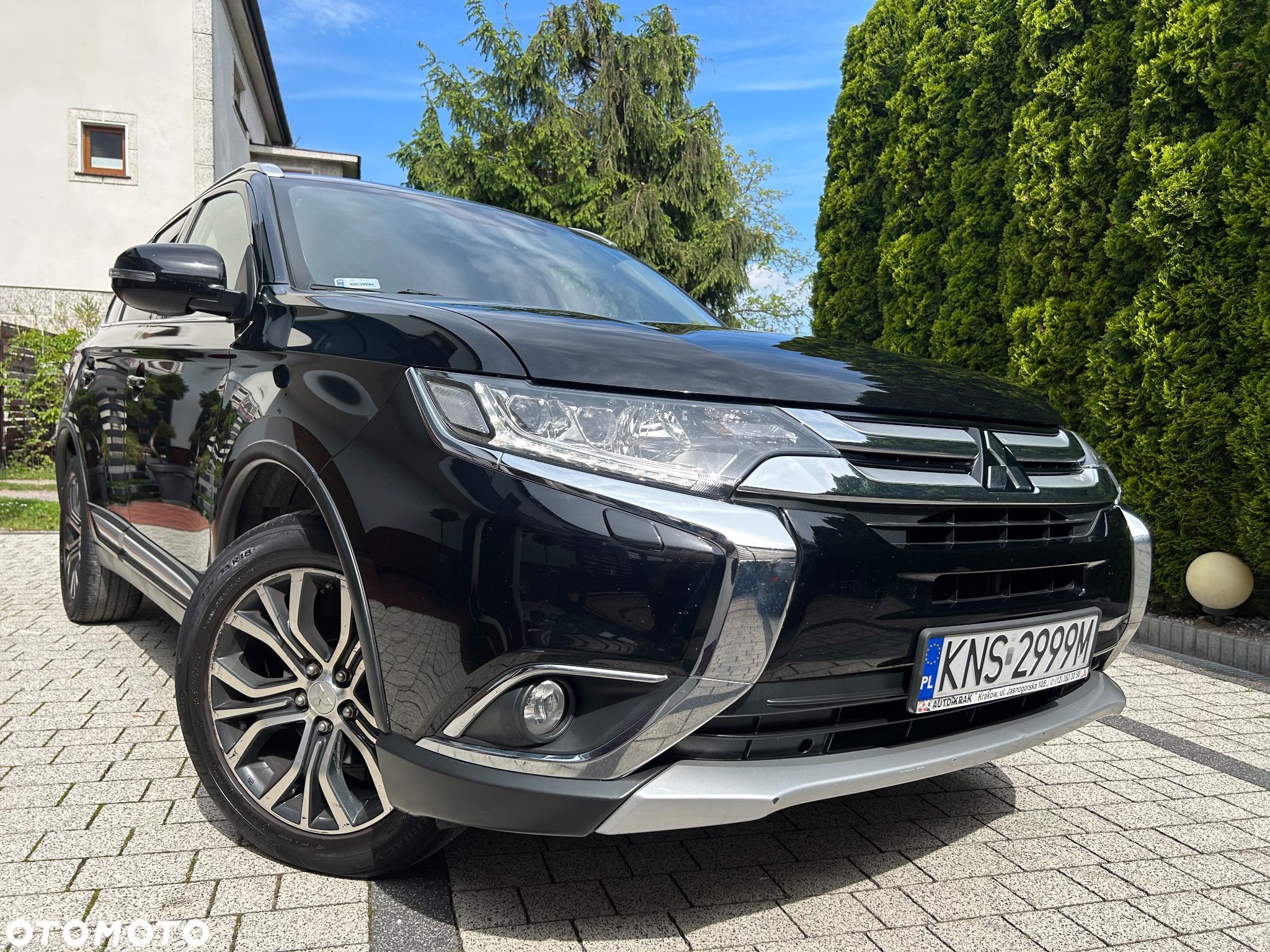 Mitsubishi Outlander 2.0 Instyle + 4WD CVT - 10
