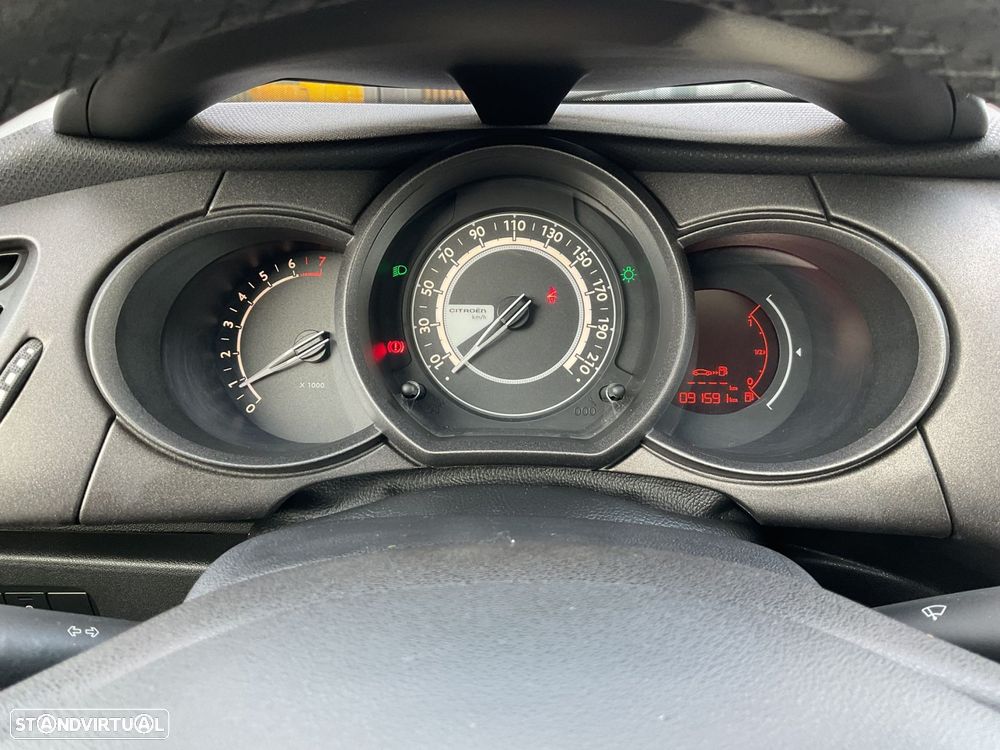 Citroën C3 1.2 PureTech Attraction - 24